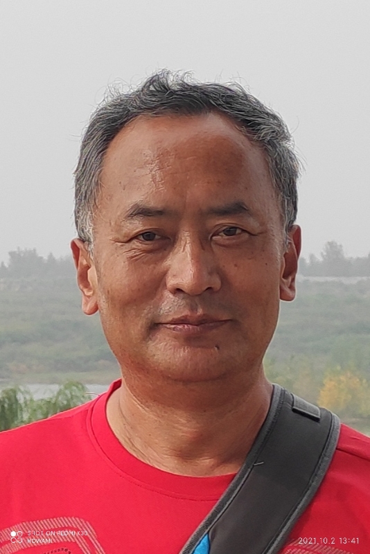 与你同行的第一张照片--王婆说媒