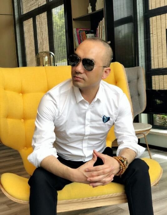 陈聚财的第四张照片--王婆说媒