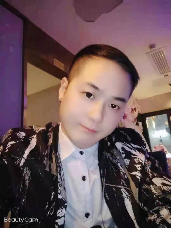 放弃一切，从头再来的第一张照片--王婆说媒