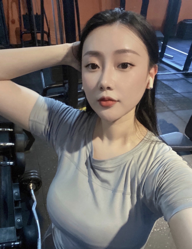 Annie的第一张照片--王婆说媒