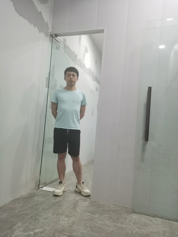 微风拂过1993的第一张照片--王婆说媒