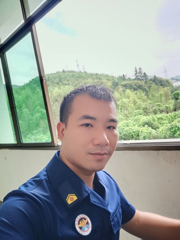 期待未来的第一张照片--王婆说媒