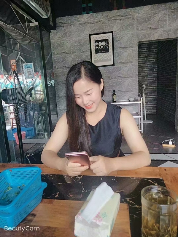 如不坚强弱给谁看的第一张照片--王婆说媒