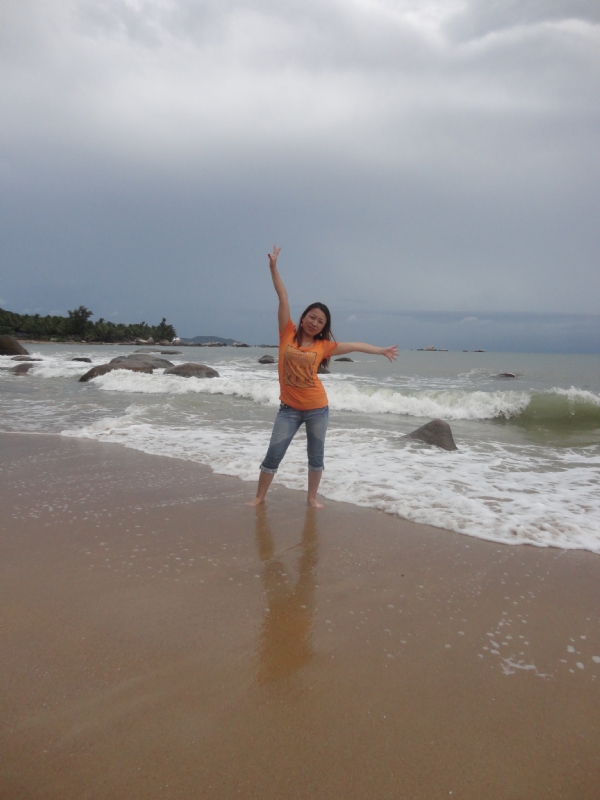 蓝色的天空的第一张照片--王婆说媒