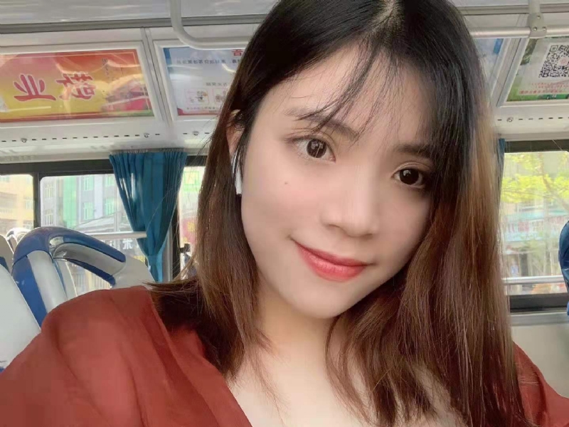 小眼睛的第一张照片--王婆说媒