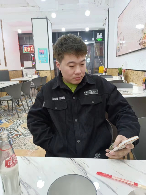 HF的第一张照片--王婆说媒