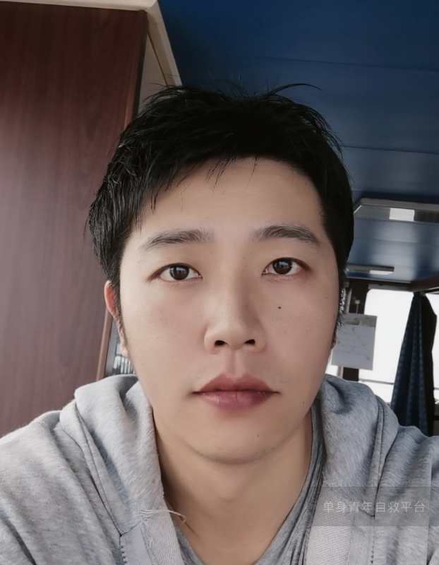 不太帅的男人的第一张照片--王婆说媒