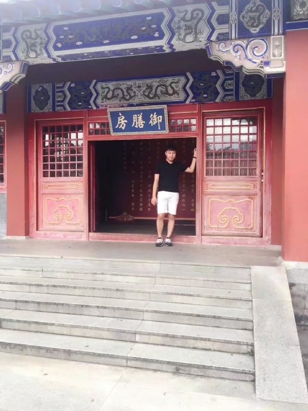 伟仔的第二张照片--王婆说媒