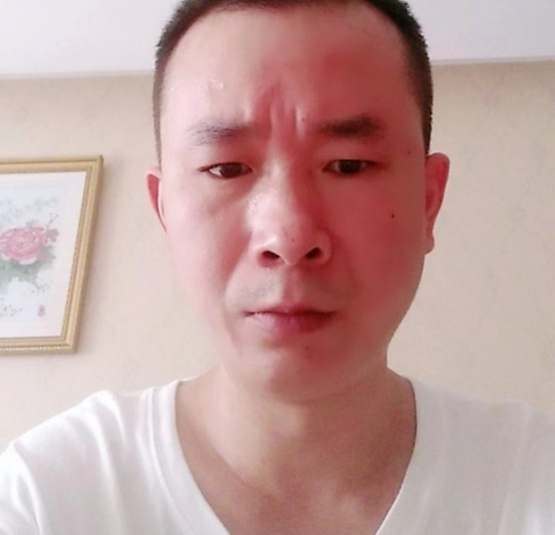 自由飞翔的第一张照片--王婆说媒