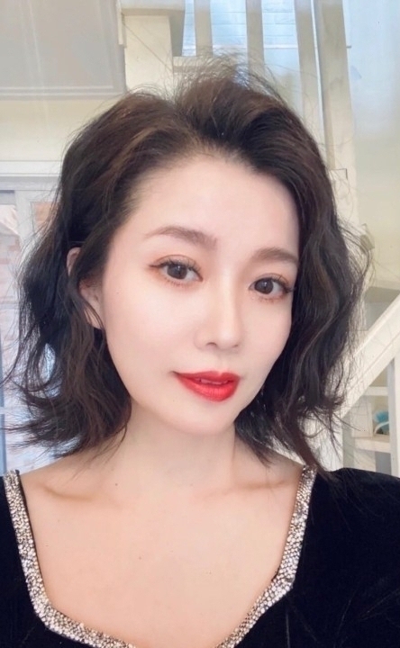 束負的第一张照片--王婆说媒