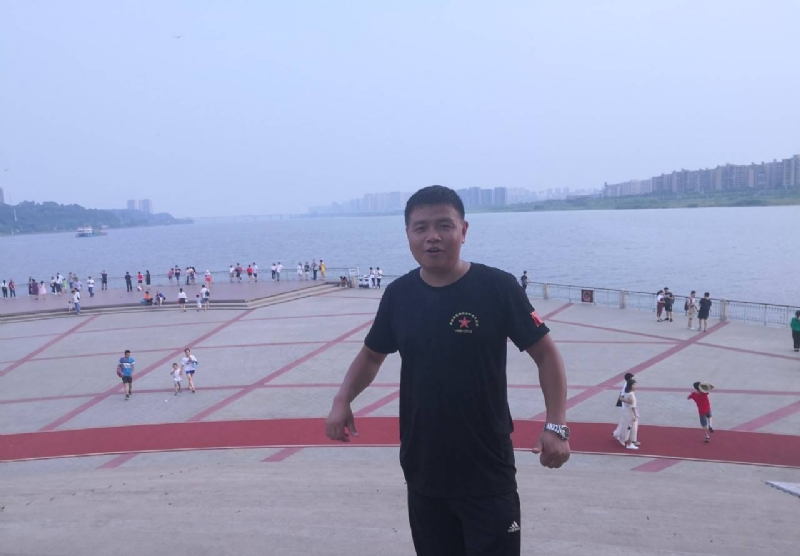 曾经心疼的我的第一张照片--王婆说媒