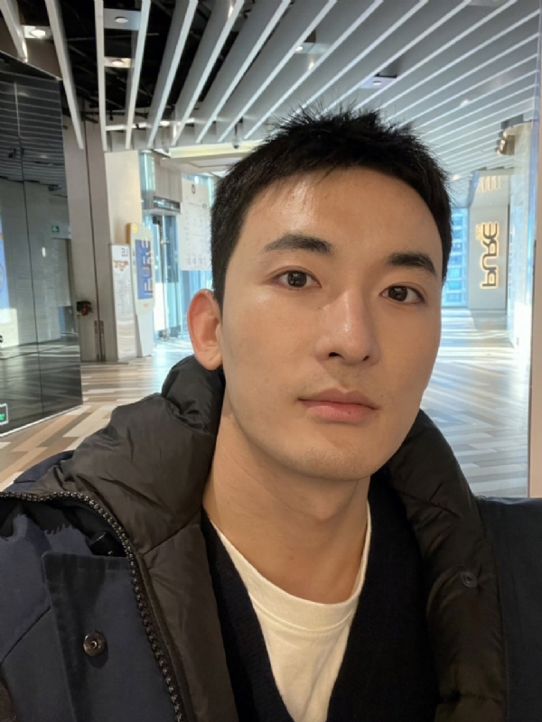 請叫先生的第一张照片--王婆说媒