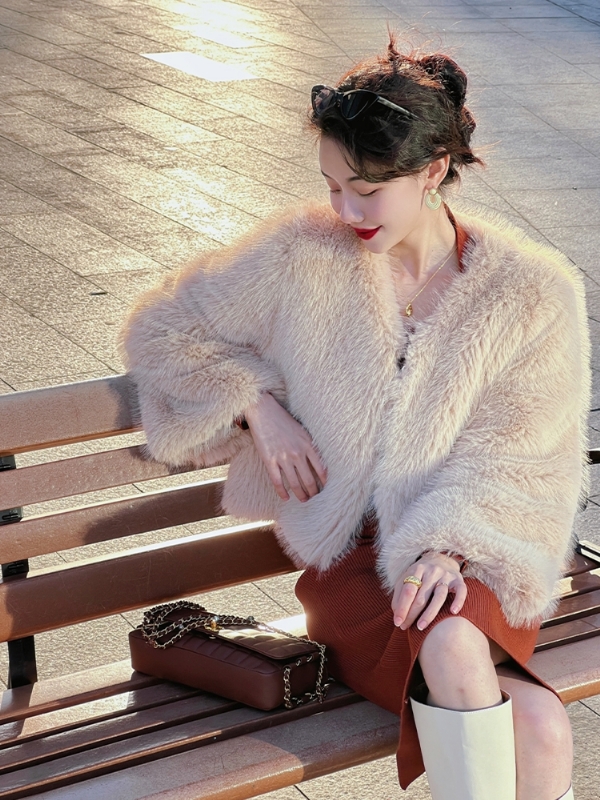 雷小姐的第一张照片--王婆说媒