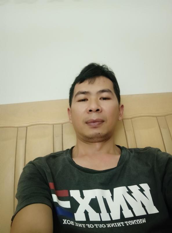小伙子的第四张照片--王婆说媒