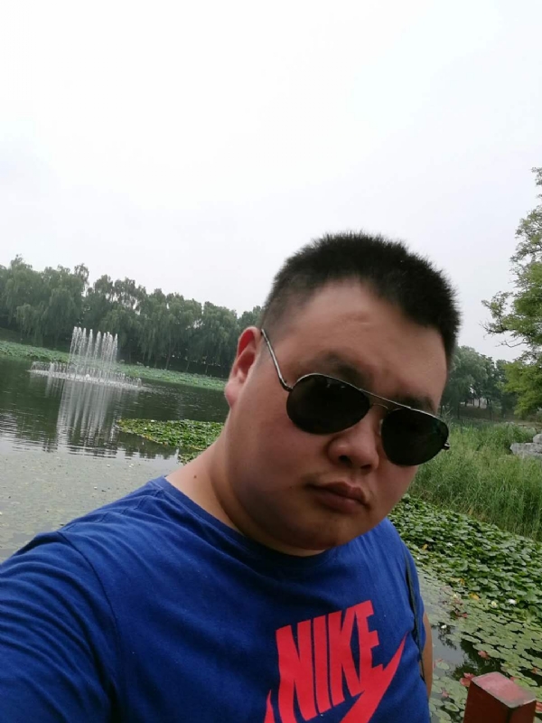 石头的第一张照片--王婆说媒