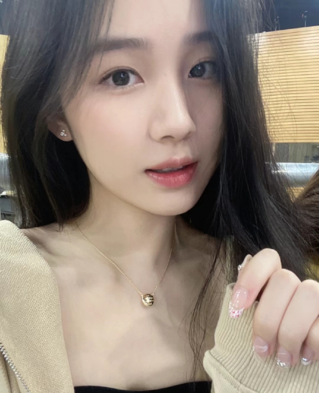 琪琪的第一张照片--王婆说媒