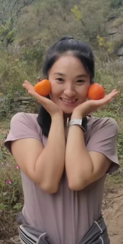 幼儿园园长的第一张照片--王婆说媒
