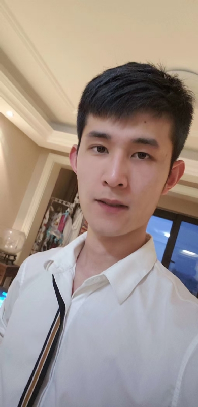 帅哥超超的第一张照片--王婆说媒