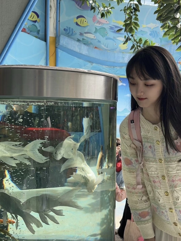 yiyi的第三张照片--王婆说媒