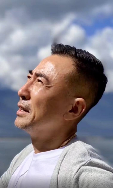 张凯的第一张照片--王婆说媒