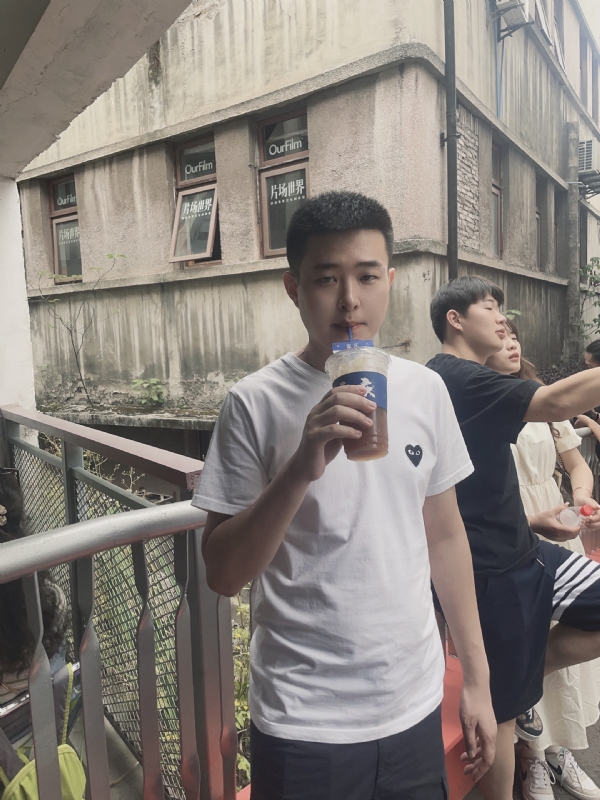 尚龙的第二张照片--王婆说媒