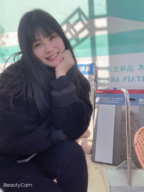 咪咪的第一张照片--王婆说媒