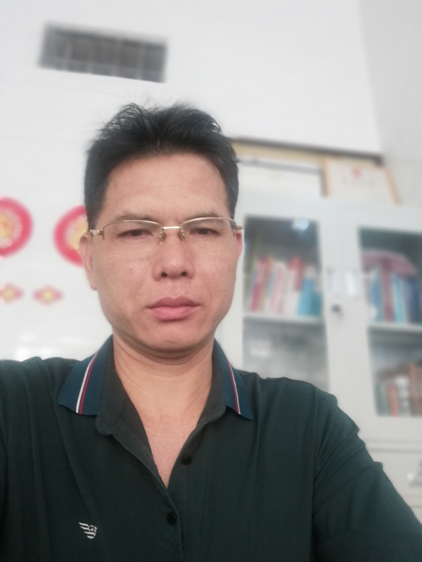 后视镜的第一张照片--王婆说媒