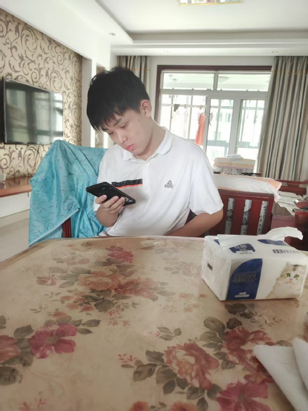 铁在烧的第一张照片--王婆说媒