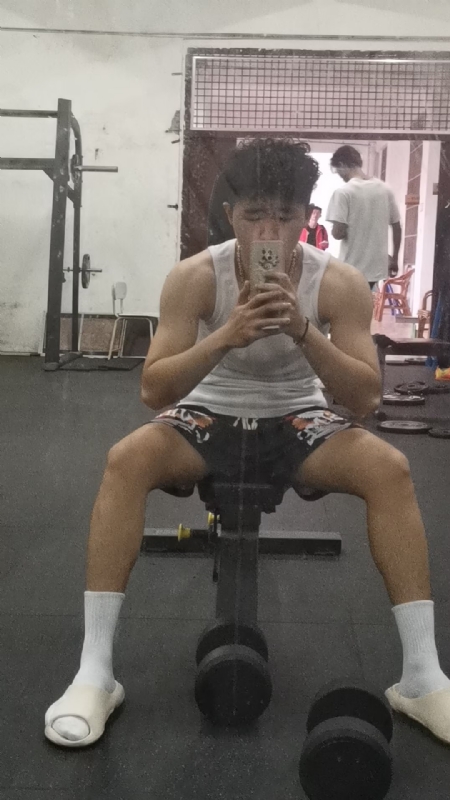 djbxxxx的第二张照片--王婆说媒