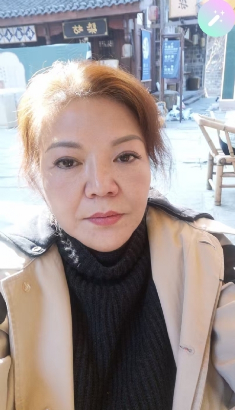 宛霞的第二张照片--王婆说媒