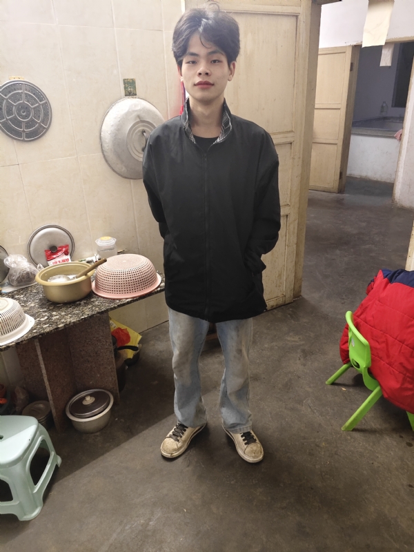 铭泽的第一张照片--王婆说媒