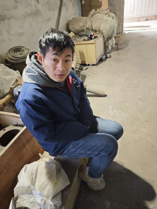 热爱生活的闫某的第一张照片--王婆说媒