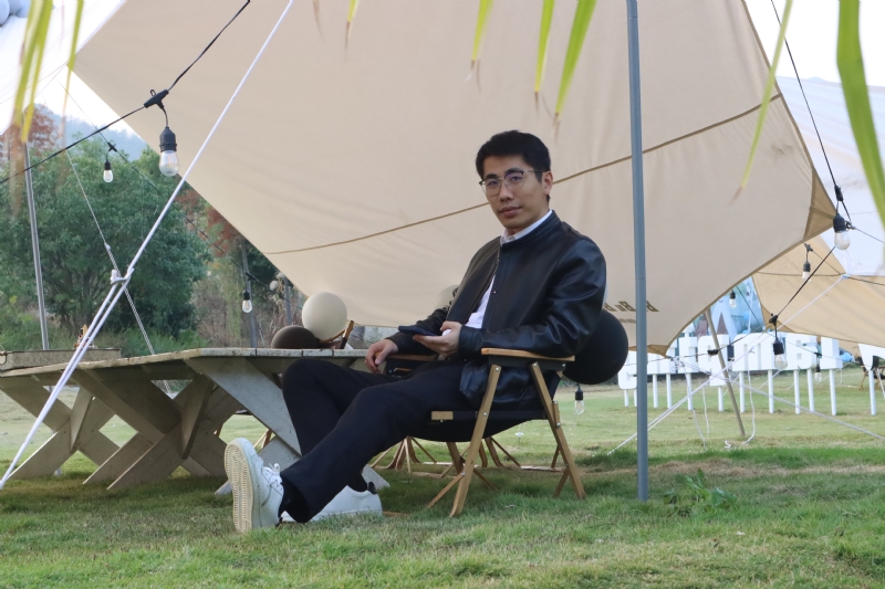 小俊的第一张照片--王婆说媒