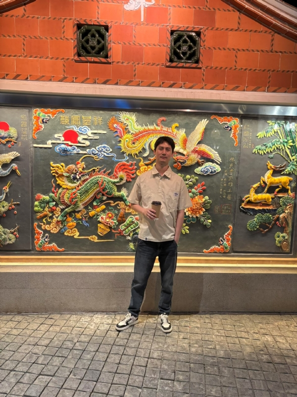 笙箫何的第二张照片--王婆说媒