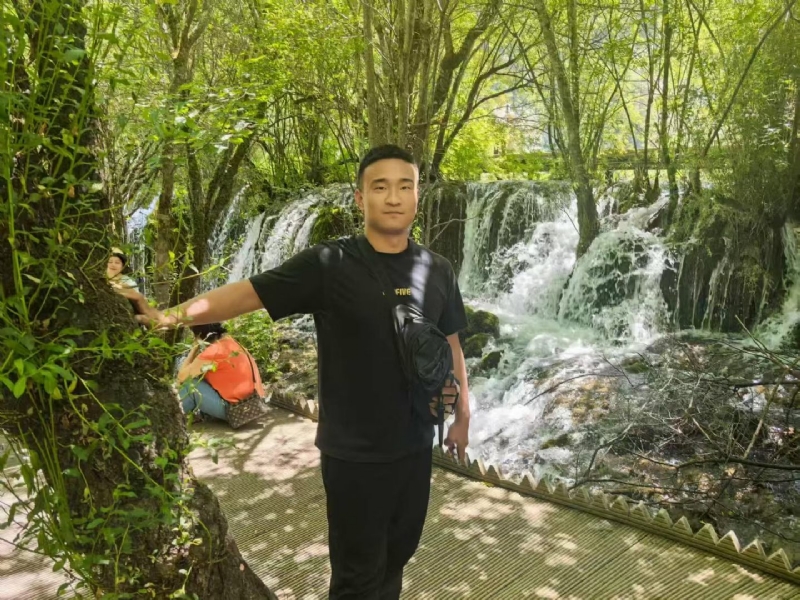 不管多累的第一张照片--王婆说媒