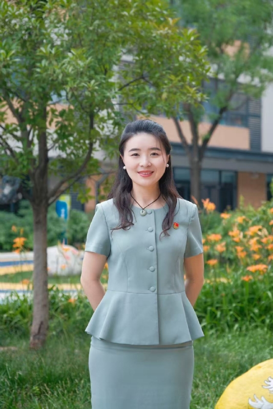 弯弯的第一张照片--王婆说媒