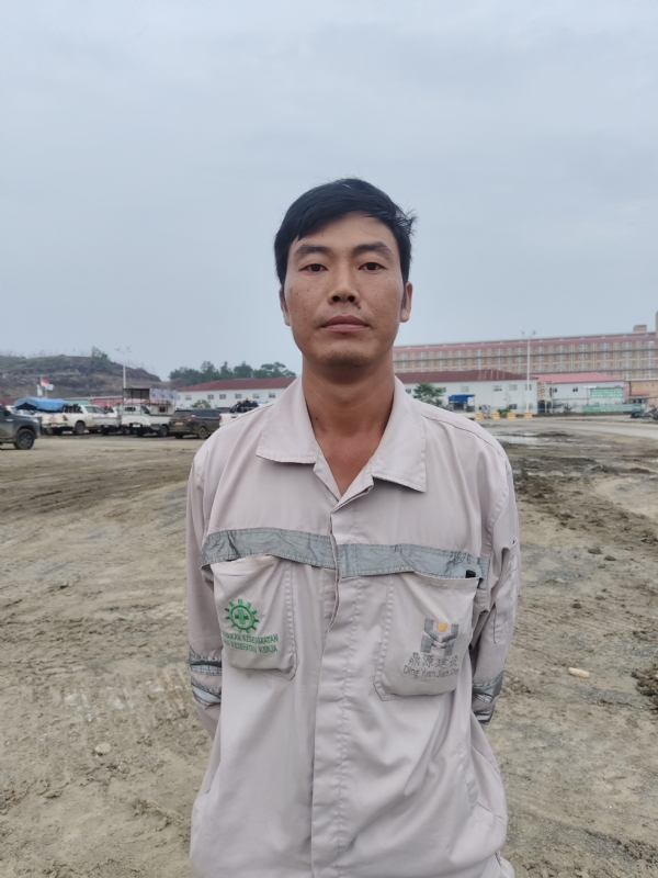 青山原是我身边伴的第一张照片--王婆说媒