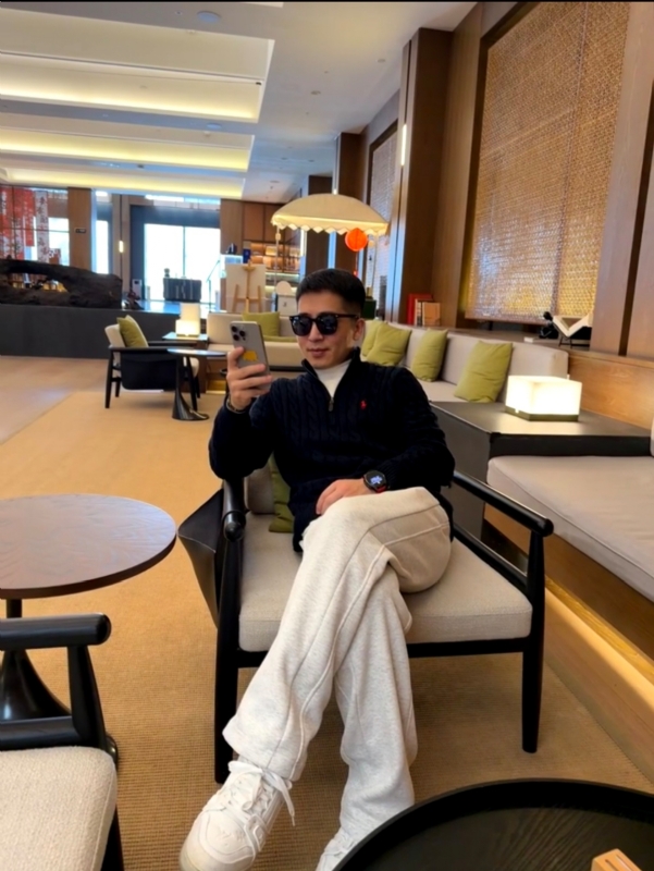 只为与你相见的第三张照片--王婆说媒